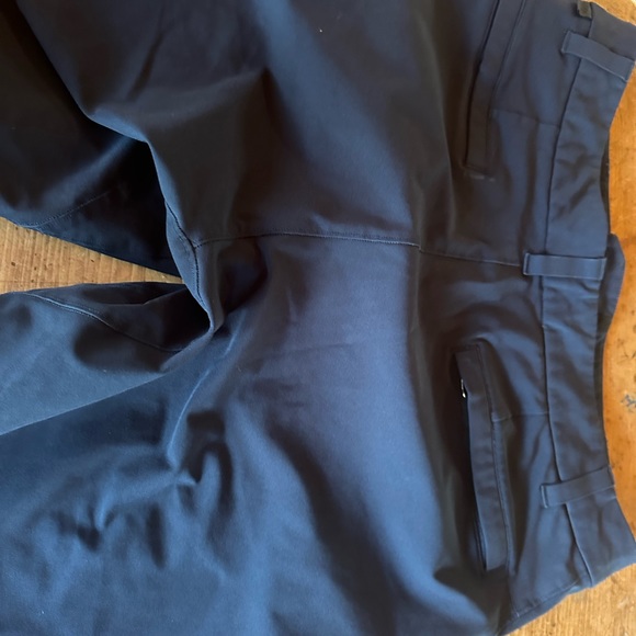 Men’s Lulu lemon shorts size 30- Calloway size 30 - Picture 2 of 10